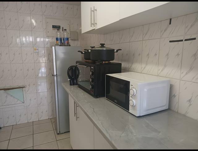 2 BEDROOM FLAT SOLD IN SYDENHAM